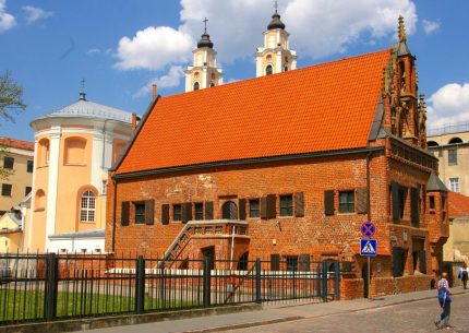 VIDURAMŽIŲ KAUNO LEGENDOS IR PRIETARAI